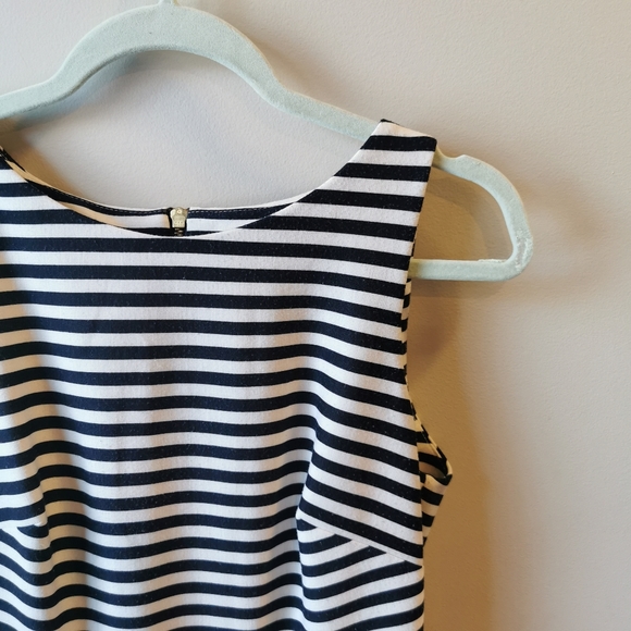 Fun Party Dress!!.. WITH POCKETS - Picture 3 of 6